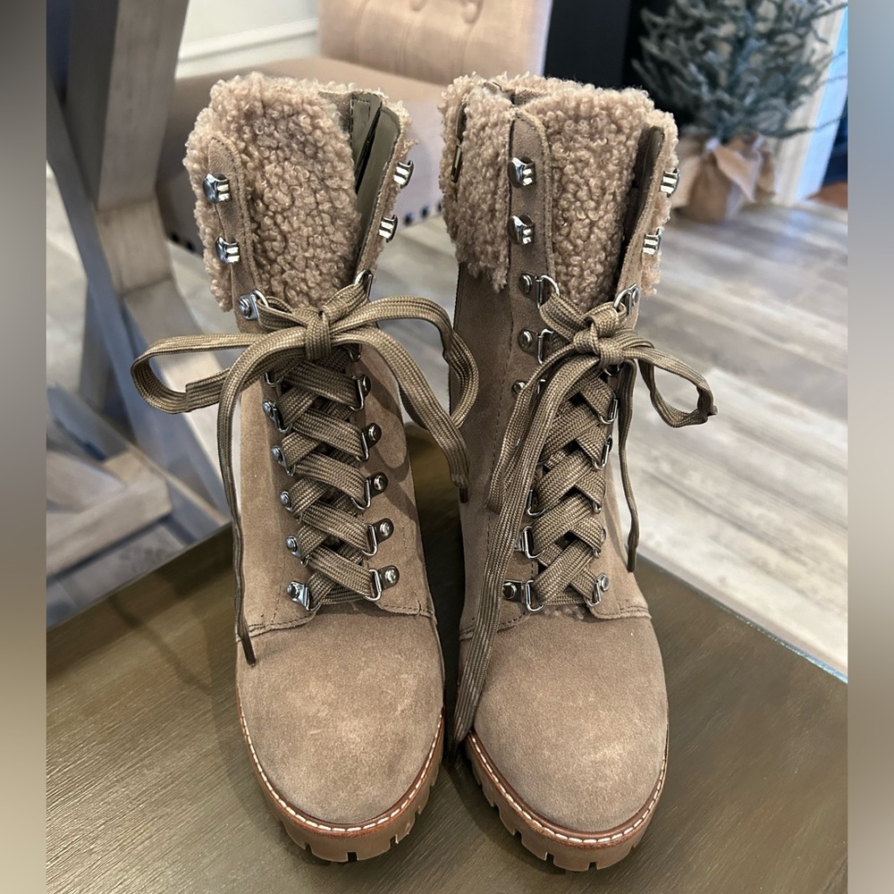 GB Gianni Bini Sight See Shearling Lug Sole Suede Hike Platform Boots Bootie
7